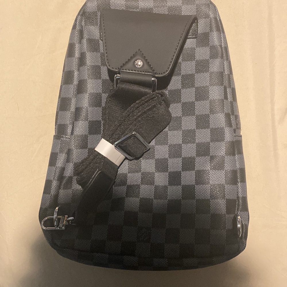 Luis Vuitton bag - Picture 4 of 4